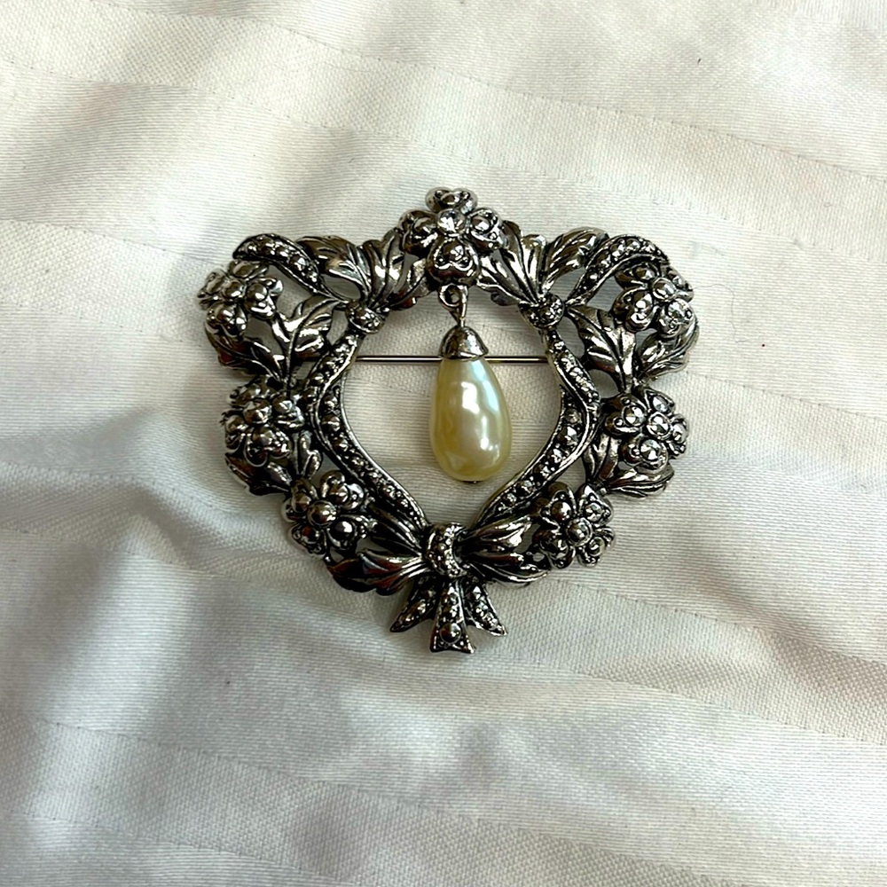 Vintage 80’s Heart Pin Brooch